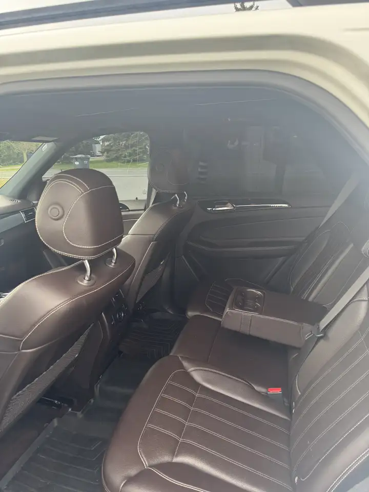 Mercedes-Benz GLE снимка Mercedes-Benz GLE