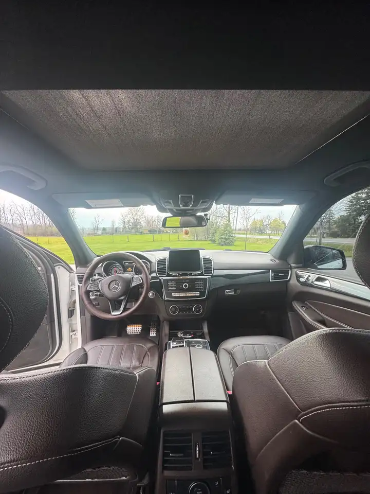 Mercedes-Benz GLE снимка Mercedes-Benz GLE
