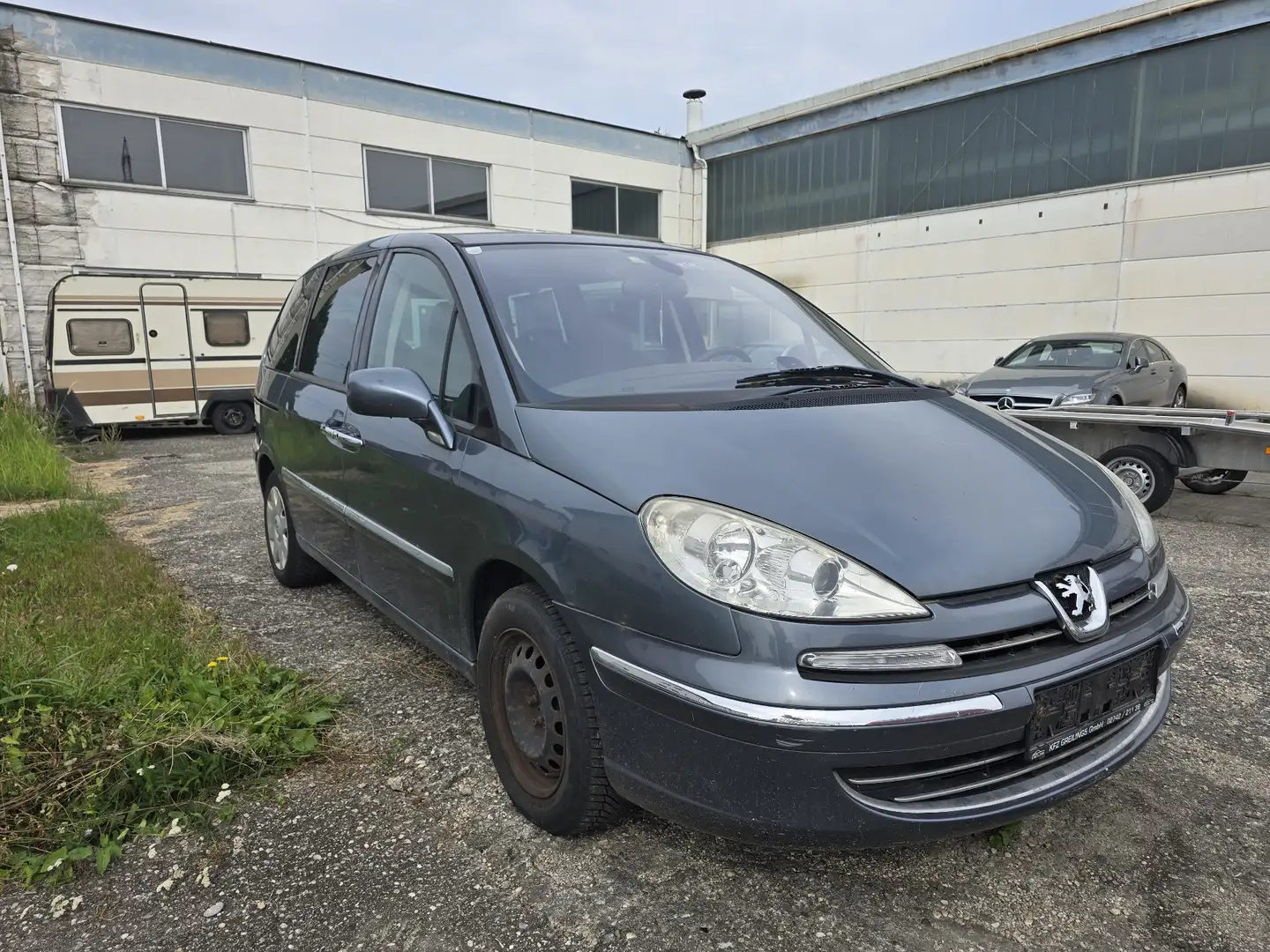 Peugeot 807 2,0 HDi 136 FAP Premium - 2