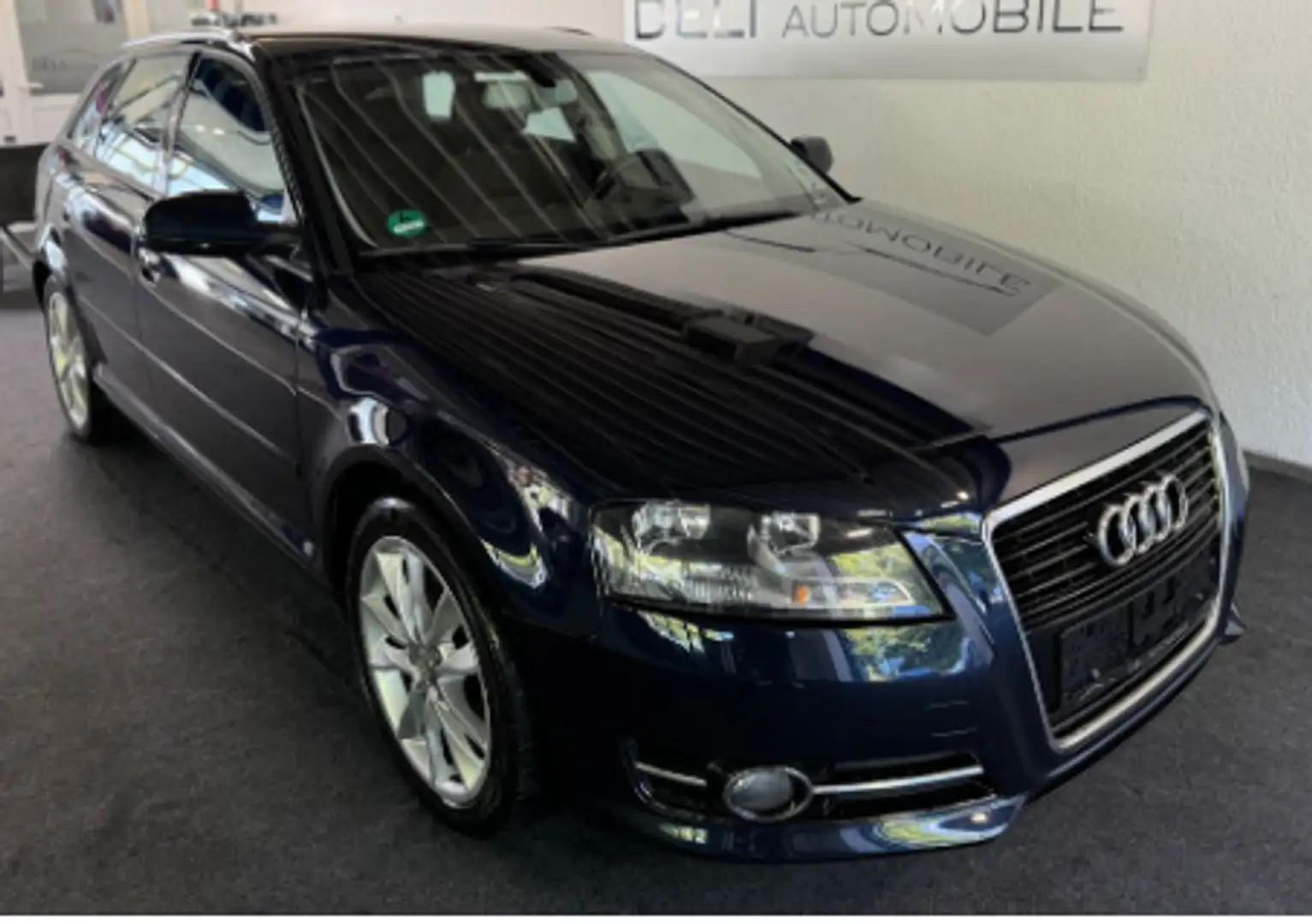 Audi A3 Sportback 1.8 TFSI Ambition Noir - 2