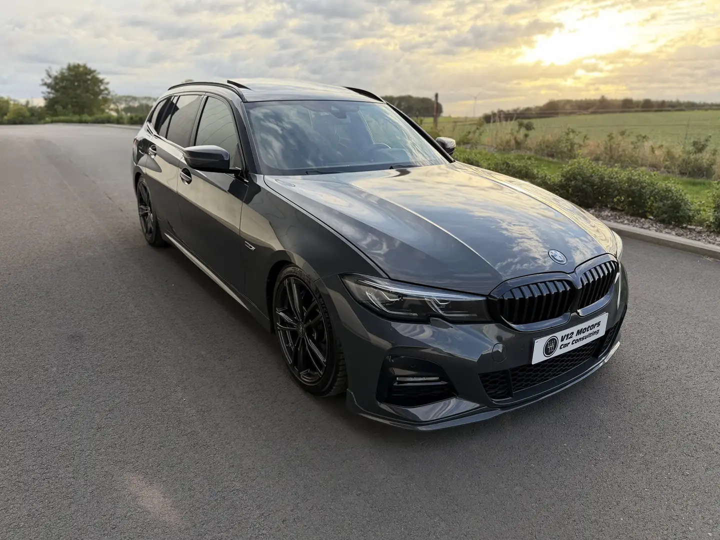 BMW 330 Touring 330eAS PHEV Gris - 2