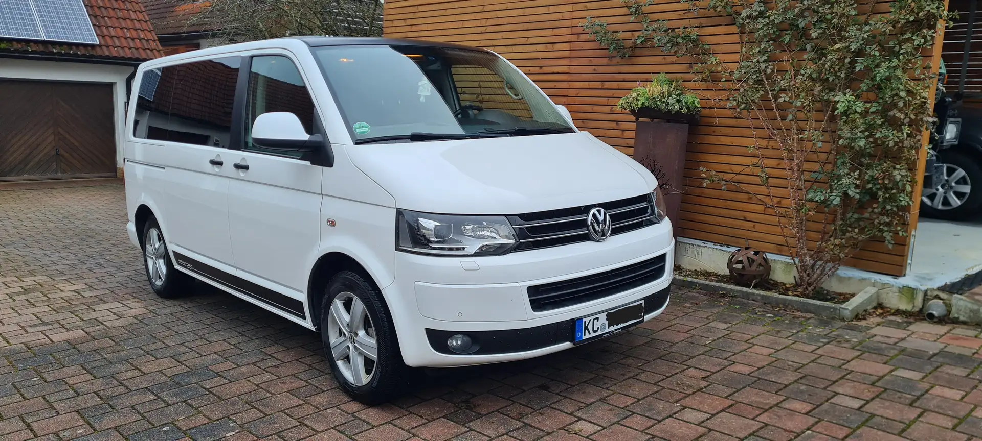 Volkswagen T5 Multivan Multivan DSG 4MOTION Highline - 1