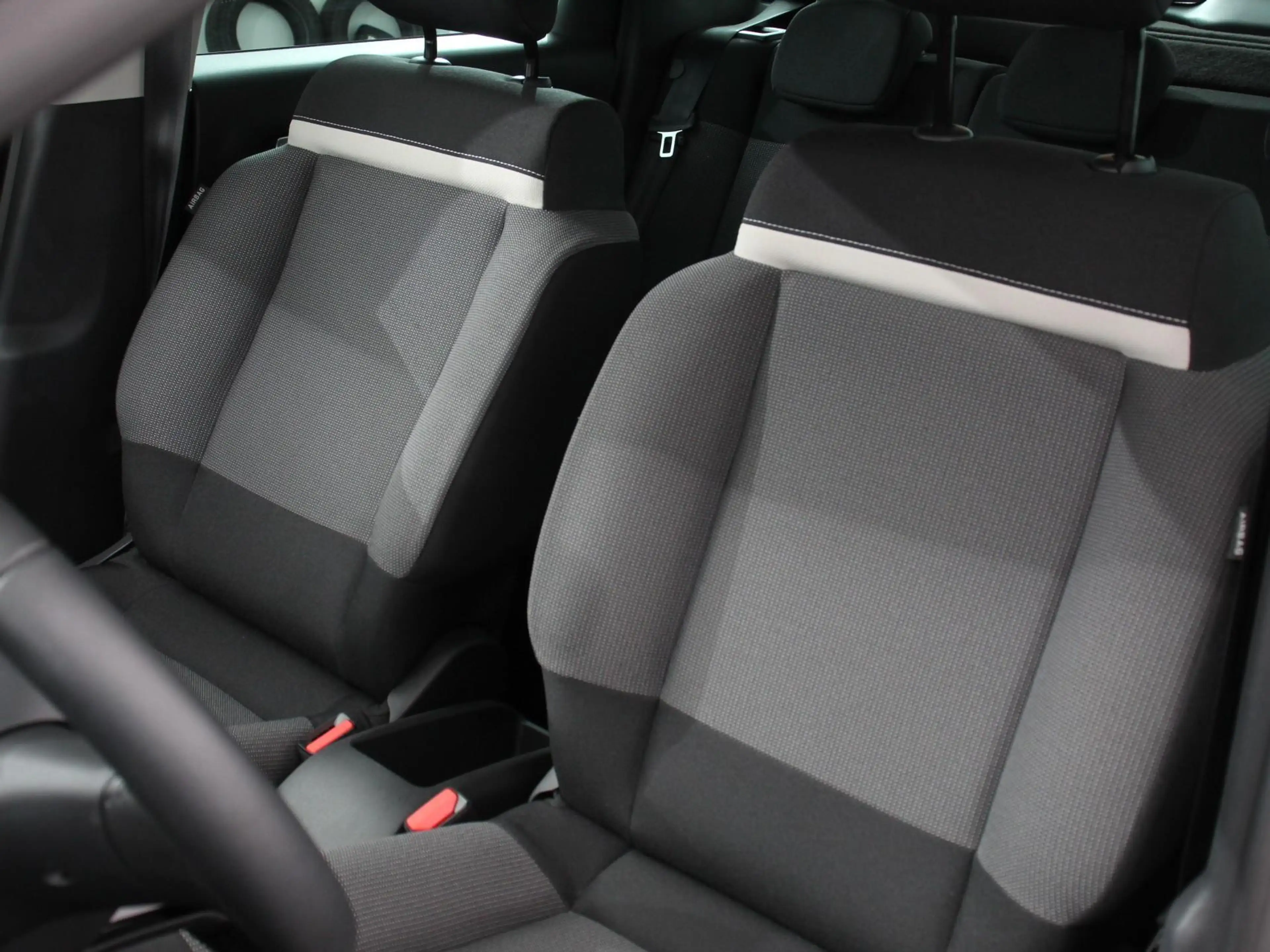 Citroen C3 Aircross 1.2 PureTech 110pk You Navigatie Apple Carplay/And — photo 9