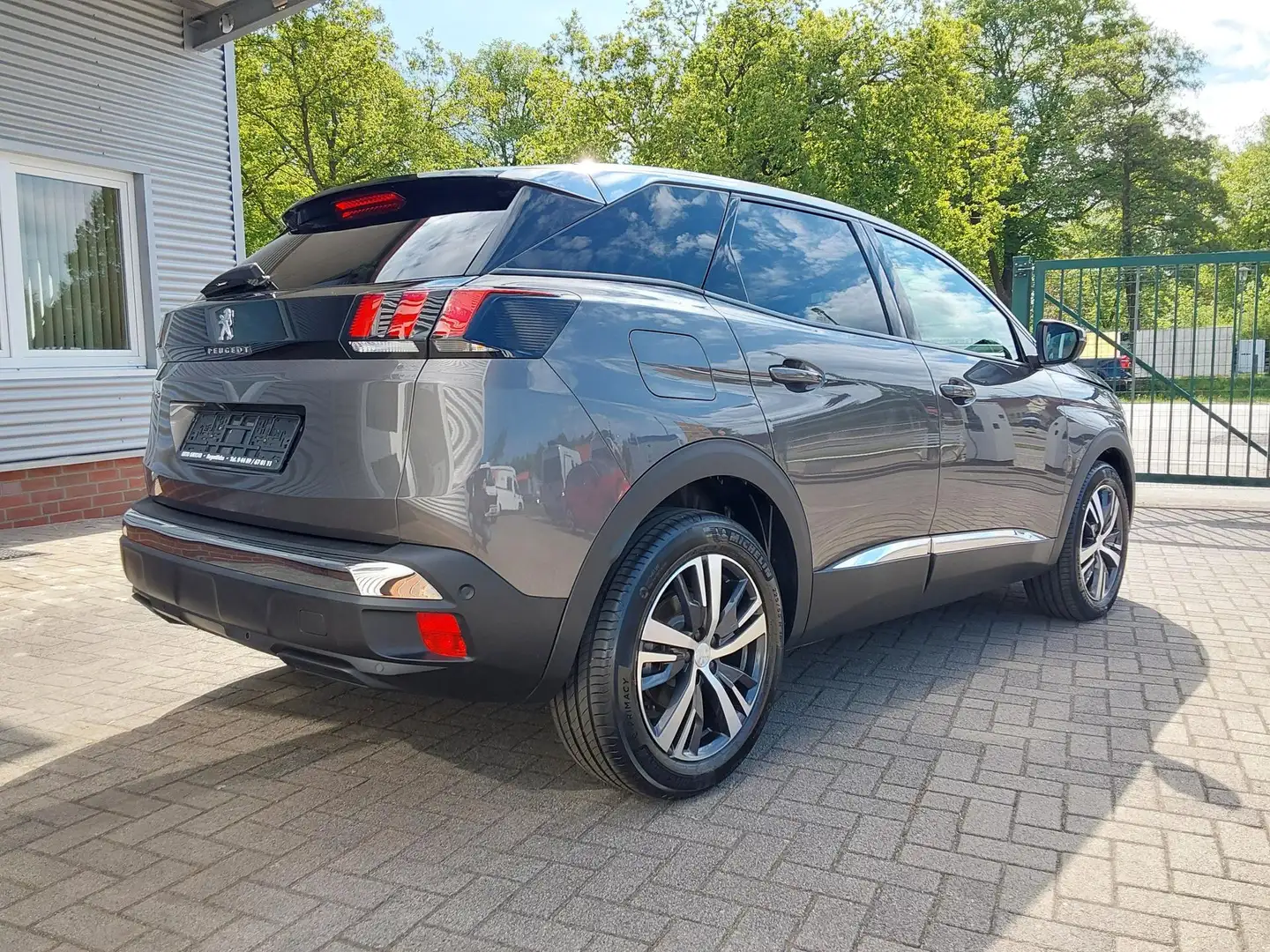 Peugeot 3008 1.2 PureTech 130 Allure Pack ACC/LED/APP/PDC/SH... Grigio - 2