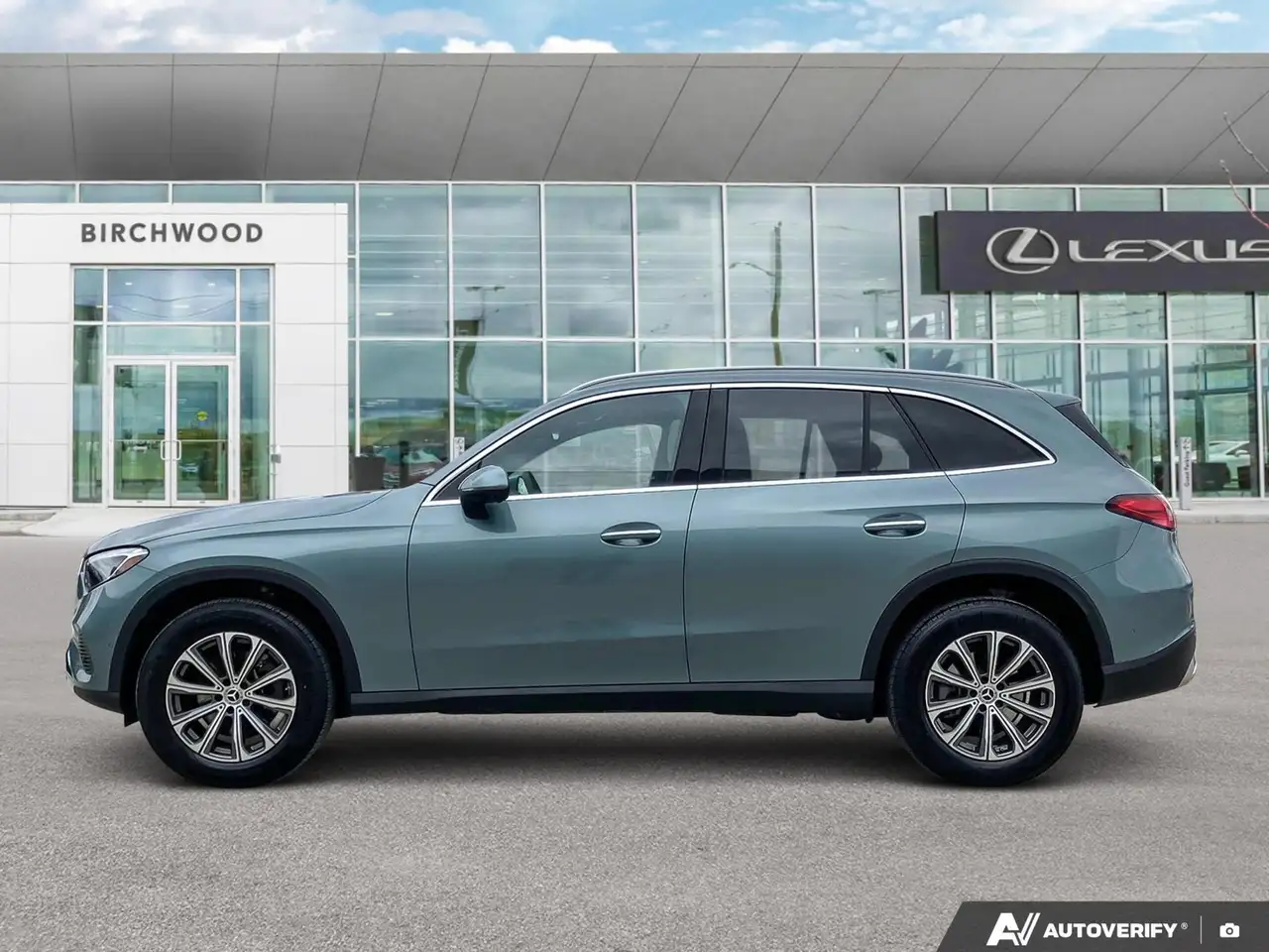 Mercedes-Benz GLC снимка Mercedes-Benz GLC