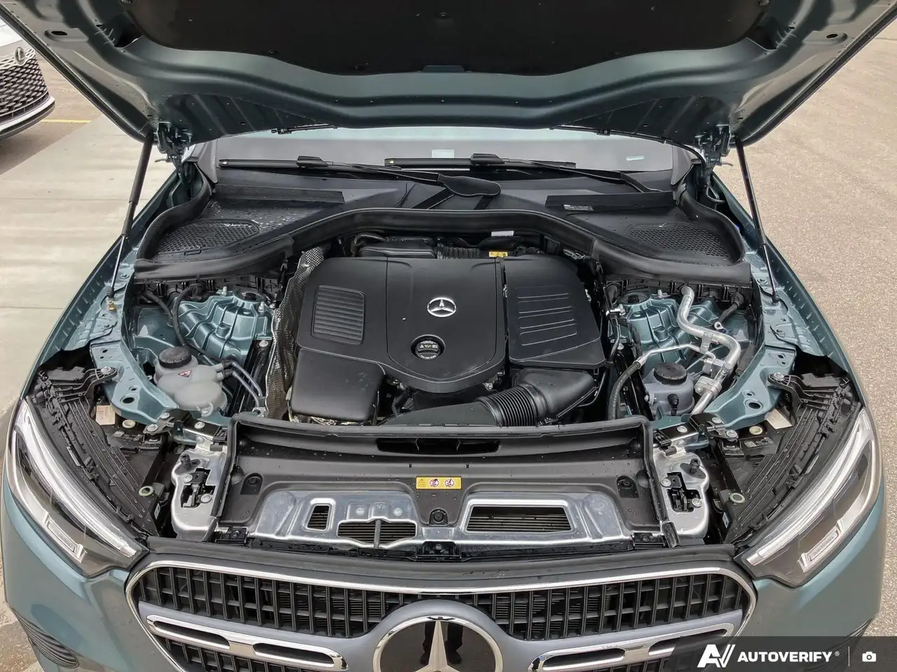 Mercedes-Benz GLC снимка Mercedes-Benz GLC