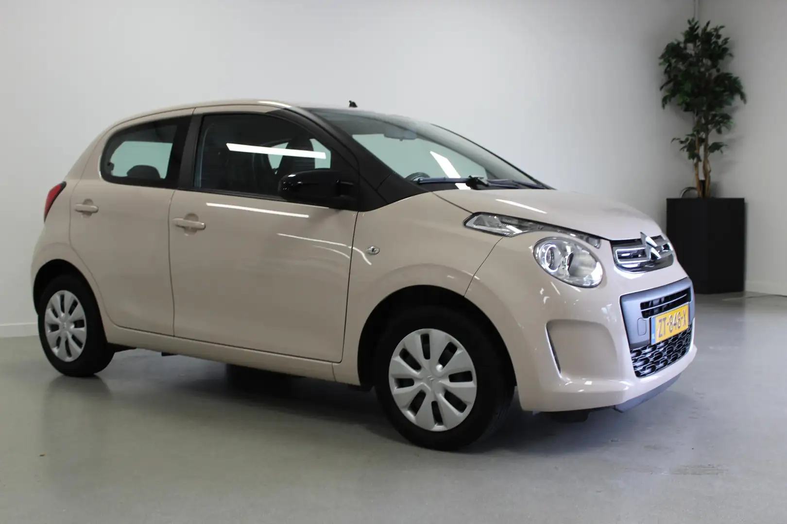 Citroen C1 1.0 VTi Feel | NL-AUTO+NAP! | CARPLAY | ELEK-RAMEN Beige - 2