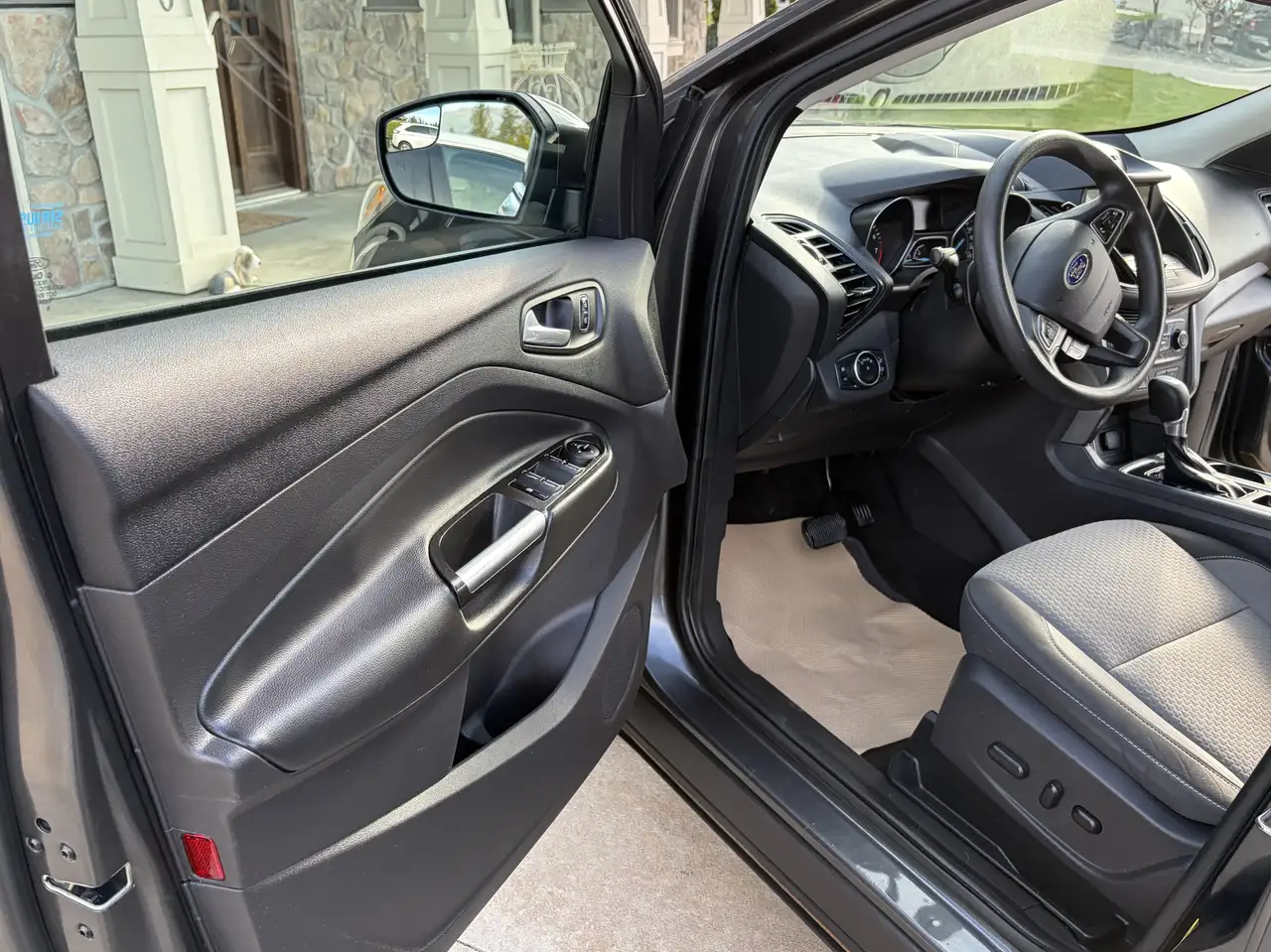 Ford Escape снимка Ford Escape