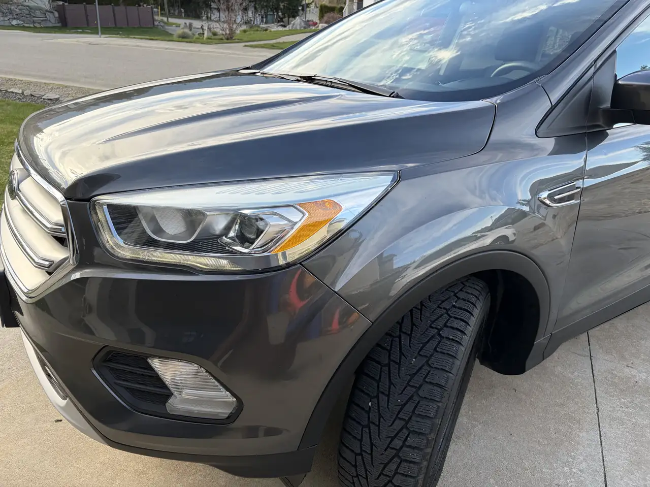 Ford Escape снимка Ford Escape