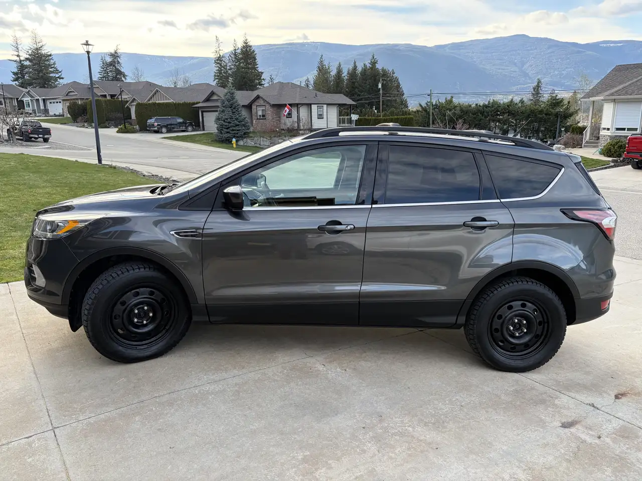 Ford Escape снимка Ford Escape