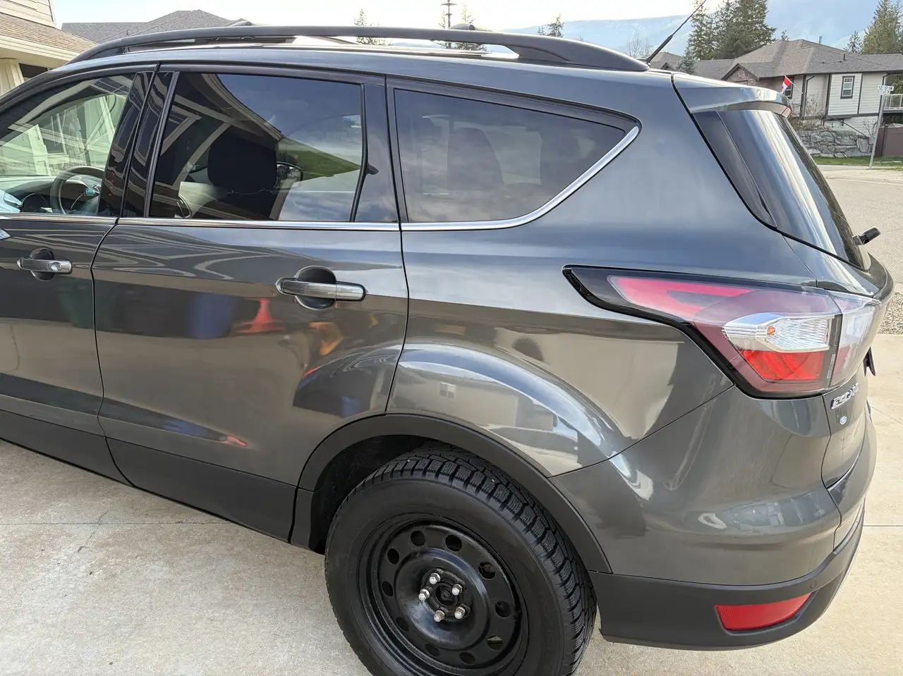 Ford Escape снимка Ford Escape