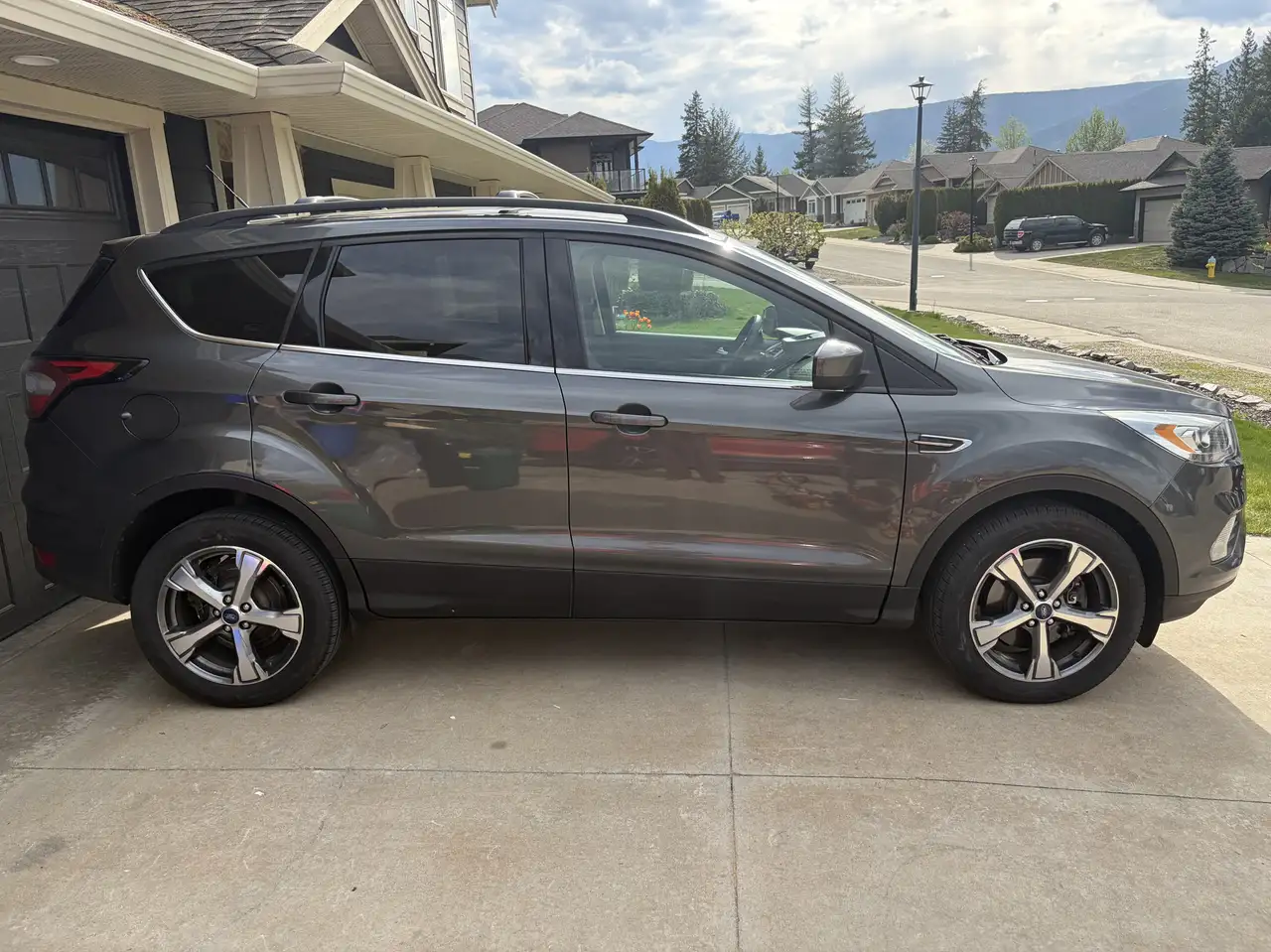 Ford Escape снимка Ford Escape