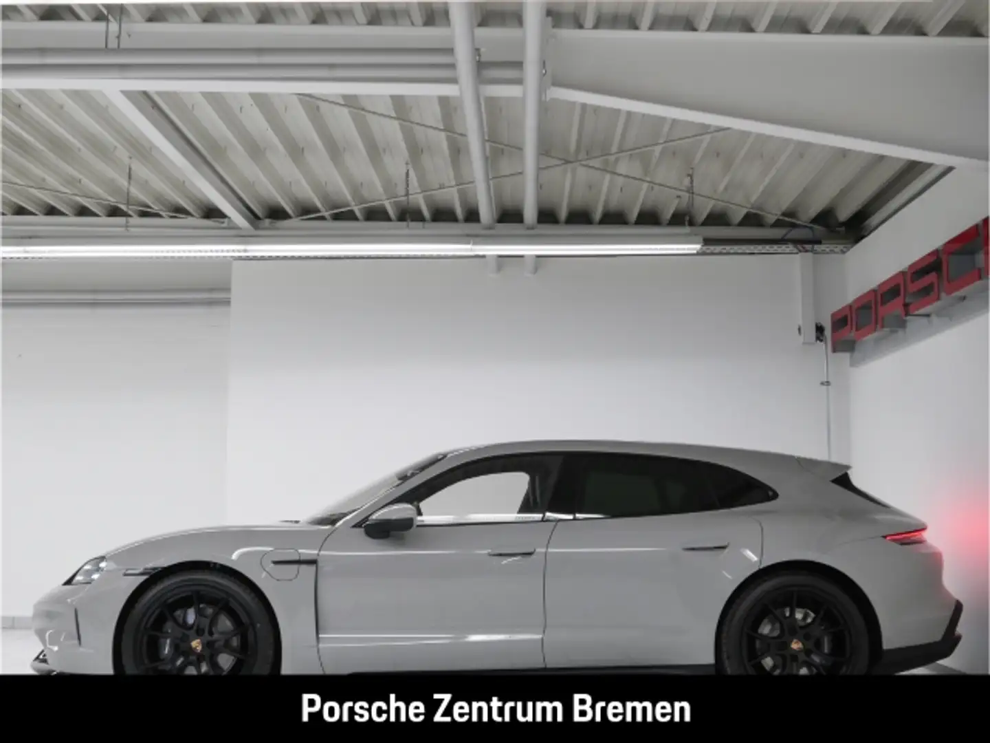 Porsche Taycan Sport Turismo Sportpaket Bose Panorama Hinterachsl Weiß - 2