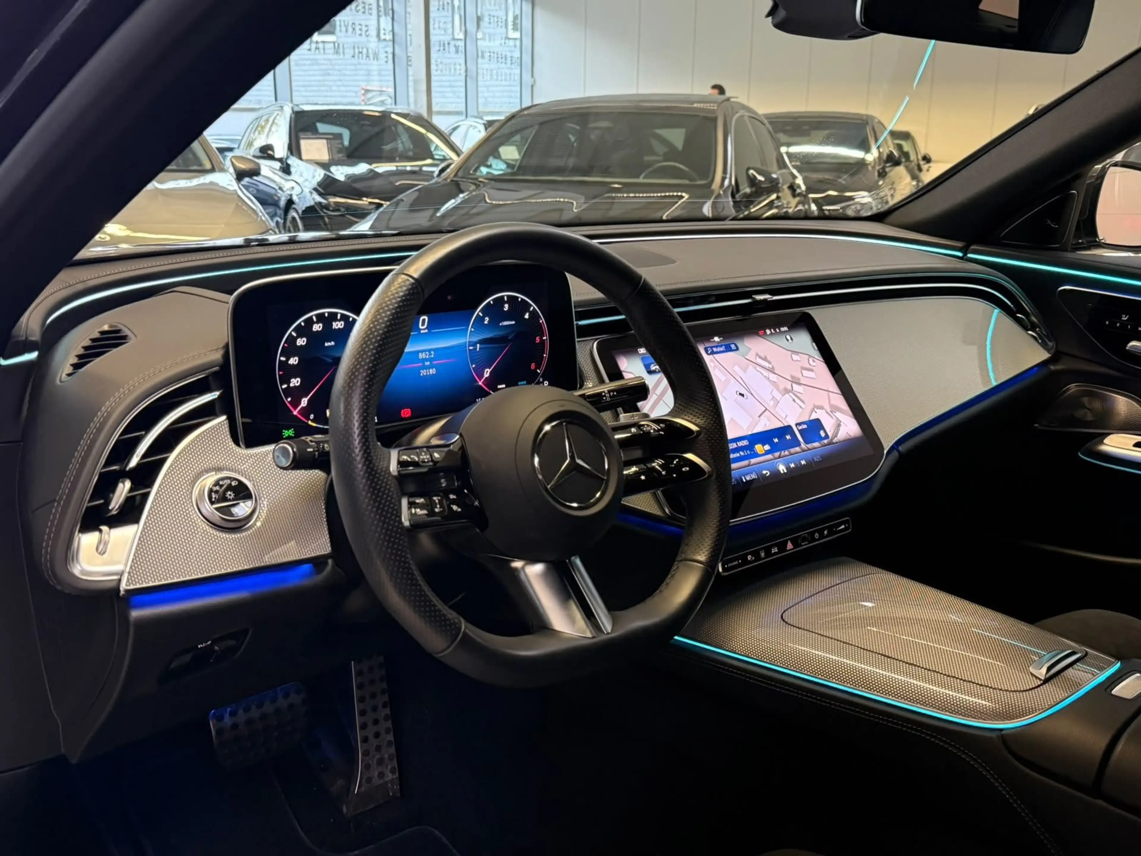 Mercedes-Benz E 220 d 4M T AMG+AIRMATIC+STHZ+PANO+BURM4D+HUD+3D — photo 8