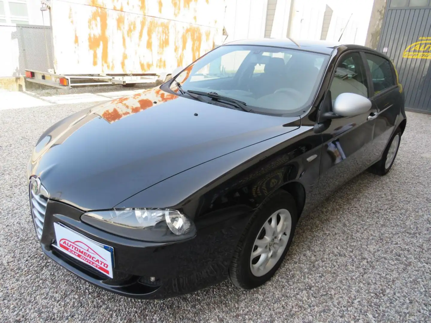 Alfa Romeo 147 1.9 JTD (120) 5 porte Progression Nero - 1