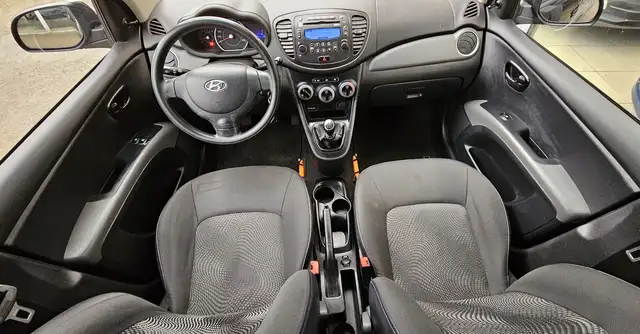 Hyundai I10 view 9