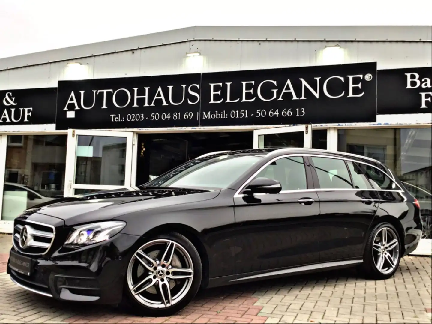 Mercedes-Benz E 300 d Aut.~AMG Line~Widescreen~Distronic~Pano Schwarz - 2