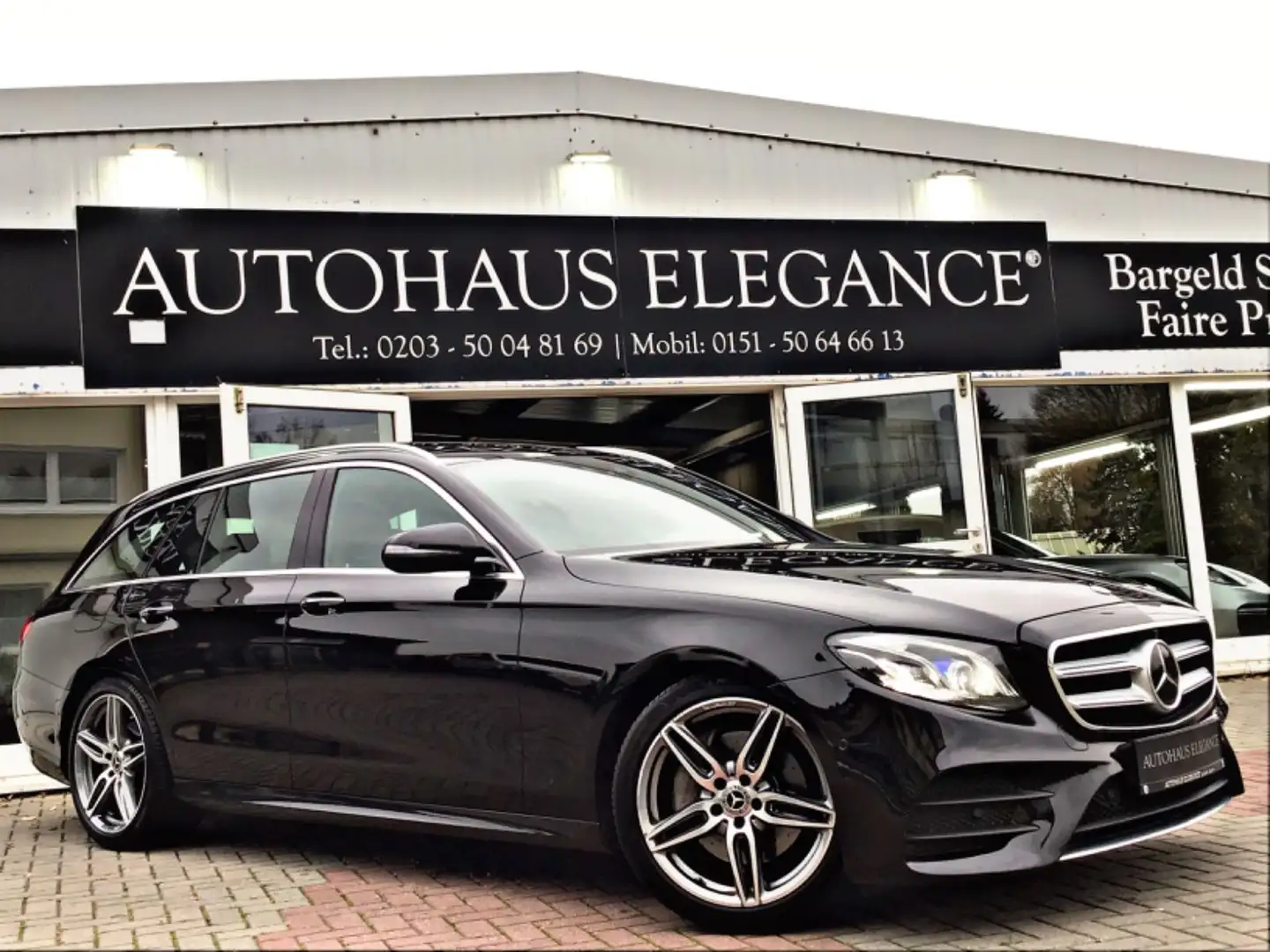 Mercedes-Benz E 300 d Aut.~AMG Line~Widescreen~Distronic~Pano Schwarz - 1