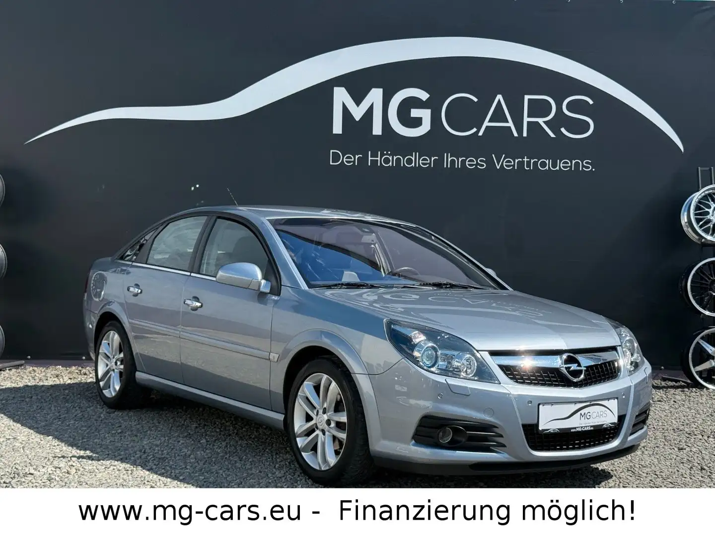 Opel Vectra C~Cosmo-Plus~Automatik~Leder~Navi~Xenon! Срібний - 2