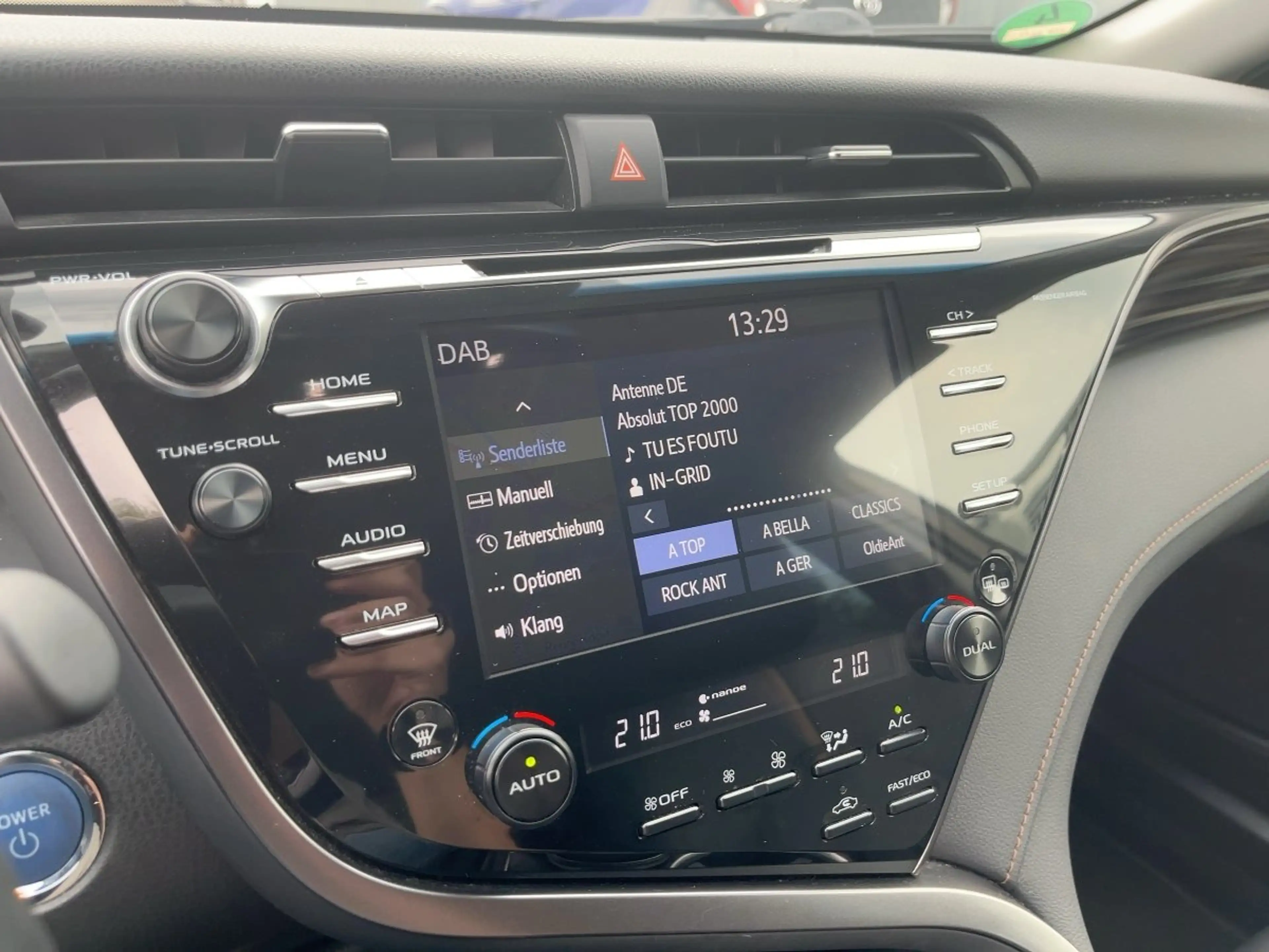 Toyota Camry 2.5 Hybrid Executive Navi*ACC*KAM*SHZ*DAB — photo 15