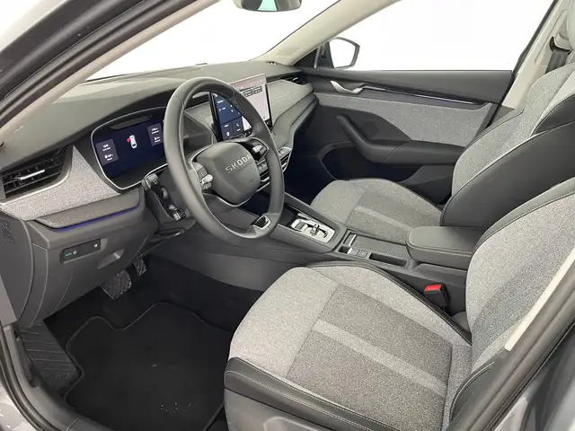 Skoda Octavia view 8