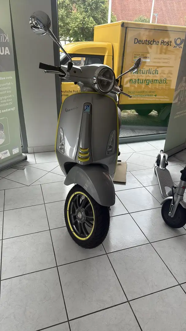 Vespa Elettrica 45 km/h Срібний - 2
