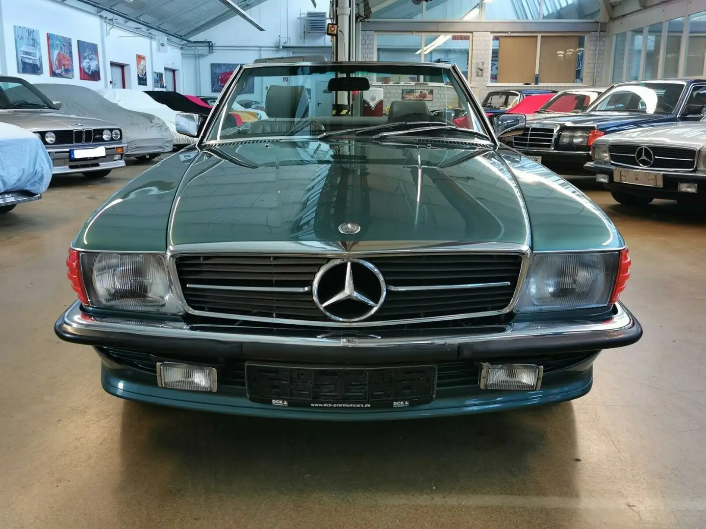 Mercedes-Benz SL 500 500 SL-R107 ***Deutsche Erstauslieferung*** Vert - 2