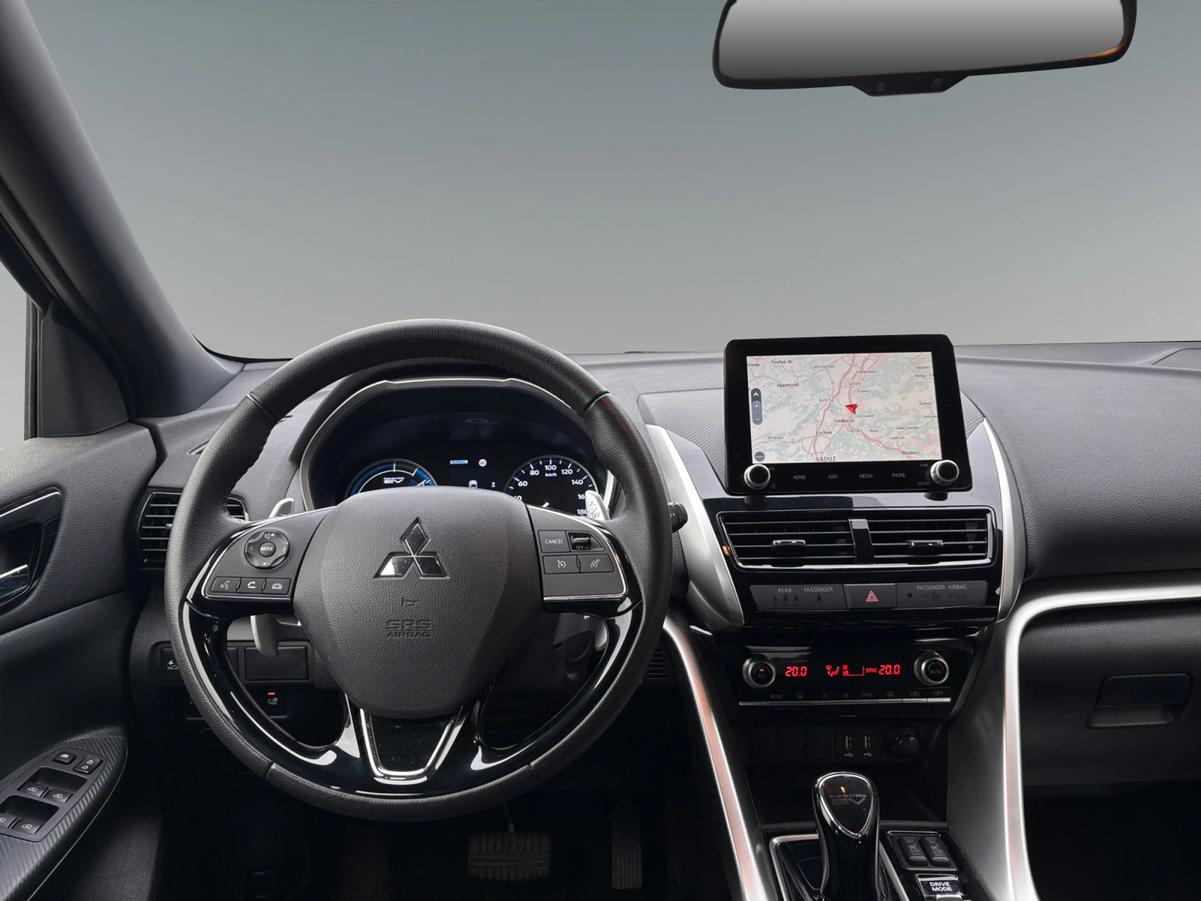 Mitsubishi Eclipse Cross 2,4 PHEV 4WS Intense+ CVT AWD 8-Fach bereift! — photo 10