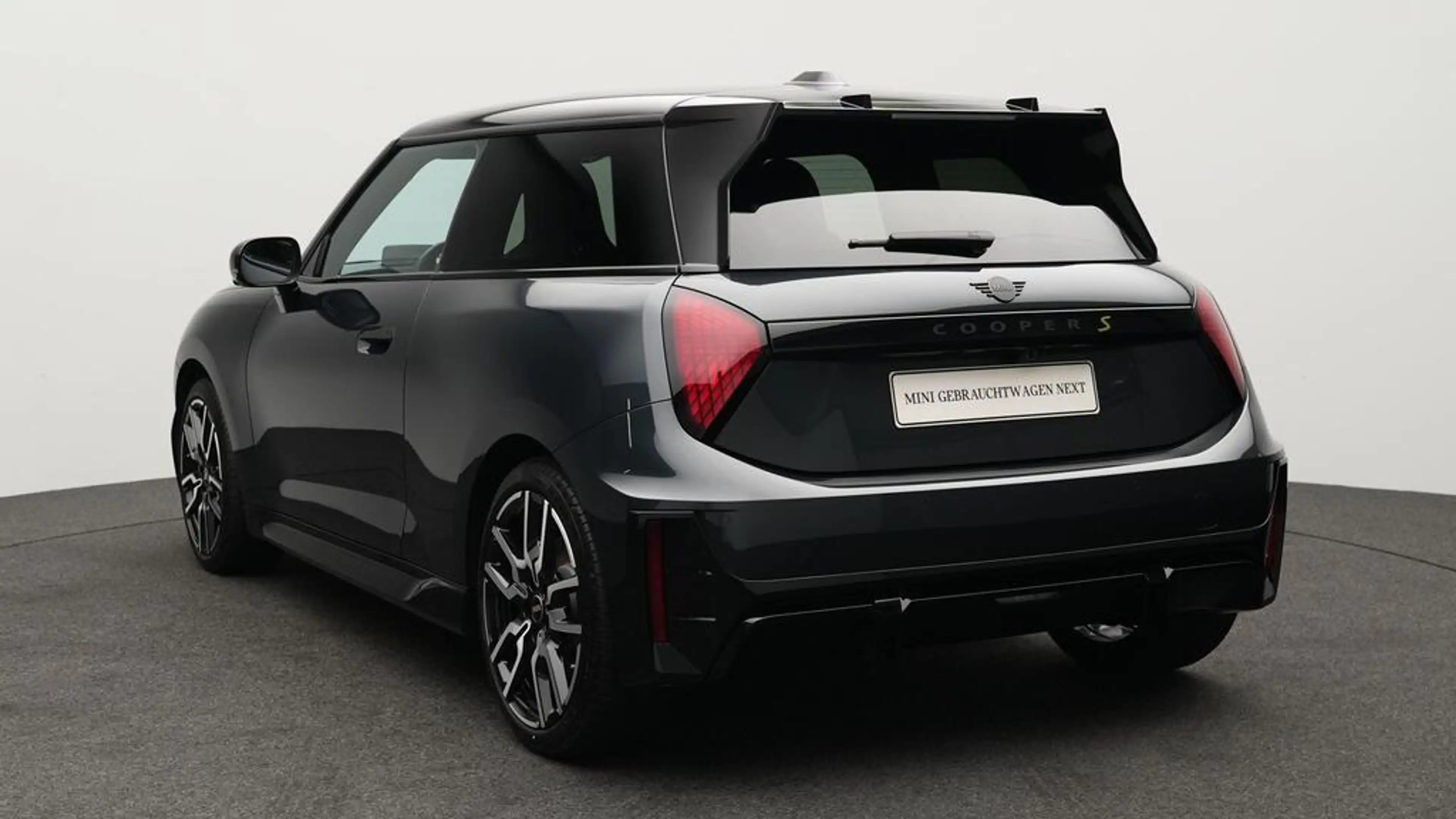 MINI Cooper SE John Cooper Works Trim — photo 7
