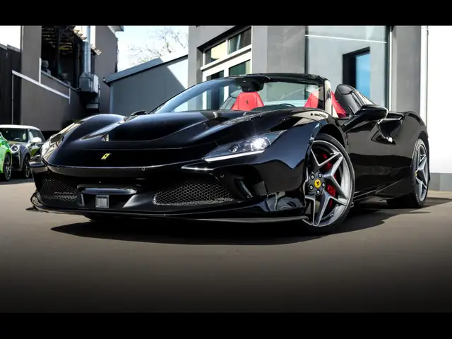 Ferrari F8 Spider °NERO B/B 1250°CARBON°ADAS°JBL°DISP°DAYTONA°LIFT
