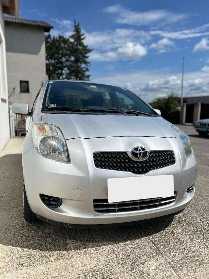 Toyota Yaris 1.0 5 porte