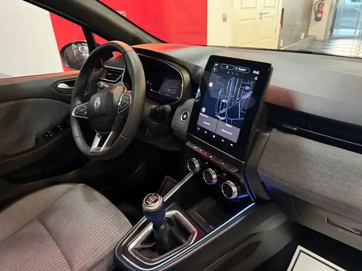 Renault Clio 2025, foto 3