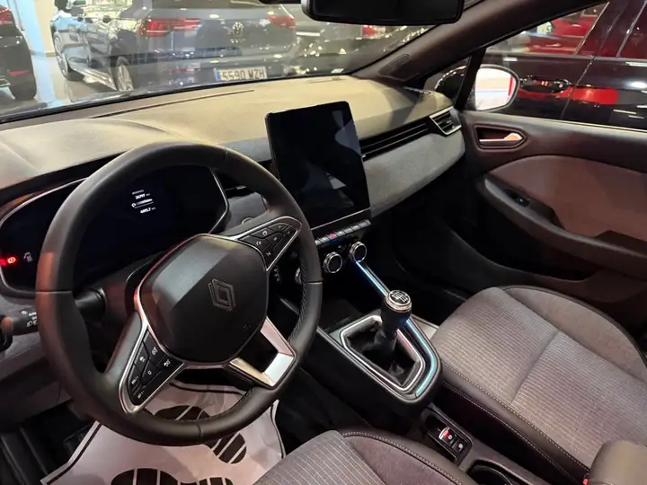 Renault Clio 2025, foto 7