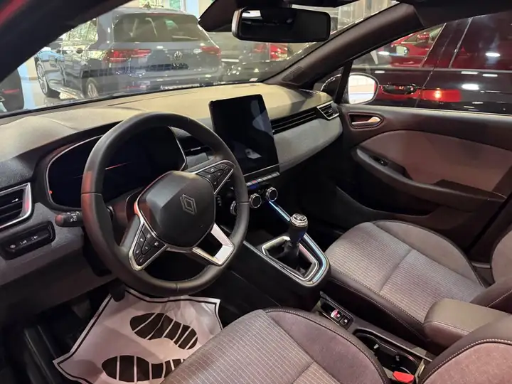 Renault Clio 2025, foto 5