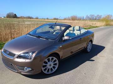 Coupe-Cabriolet 2.0 16V Aut. Titanium