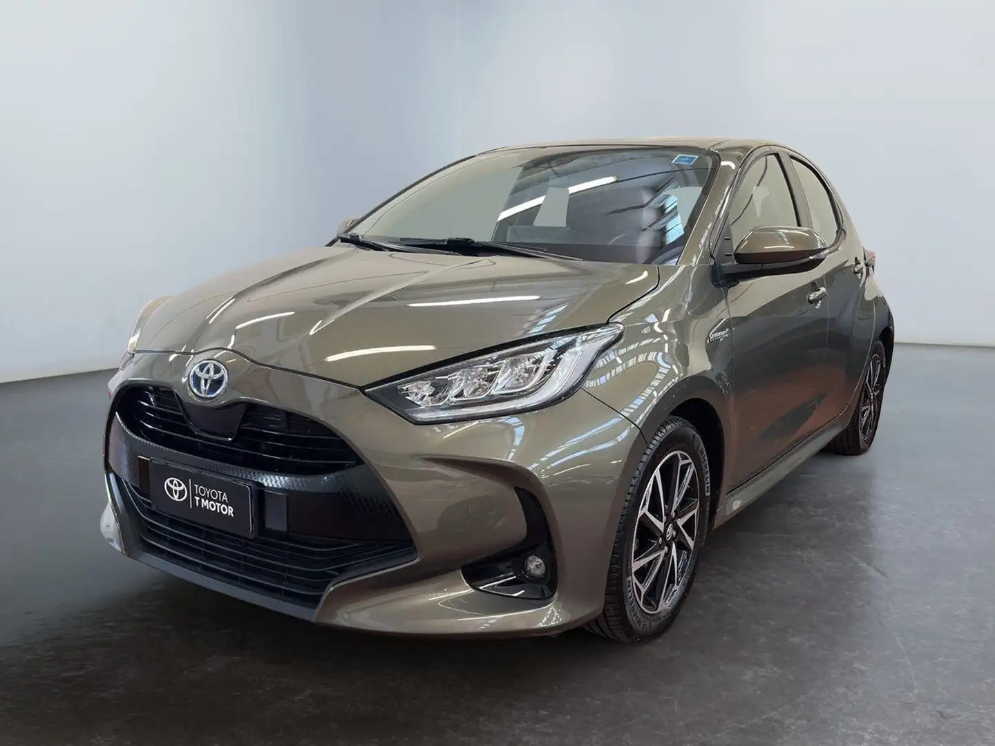 Toyota Yaris 1.5 Hybrid 5 porte Trend Bronze - 1