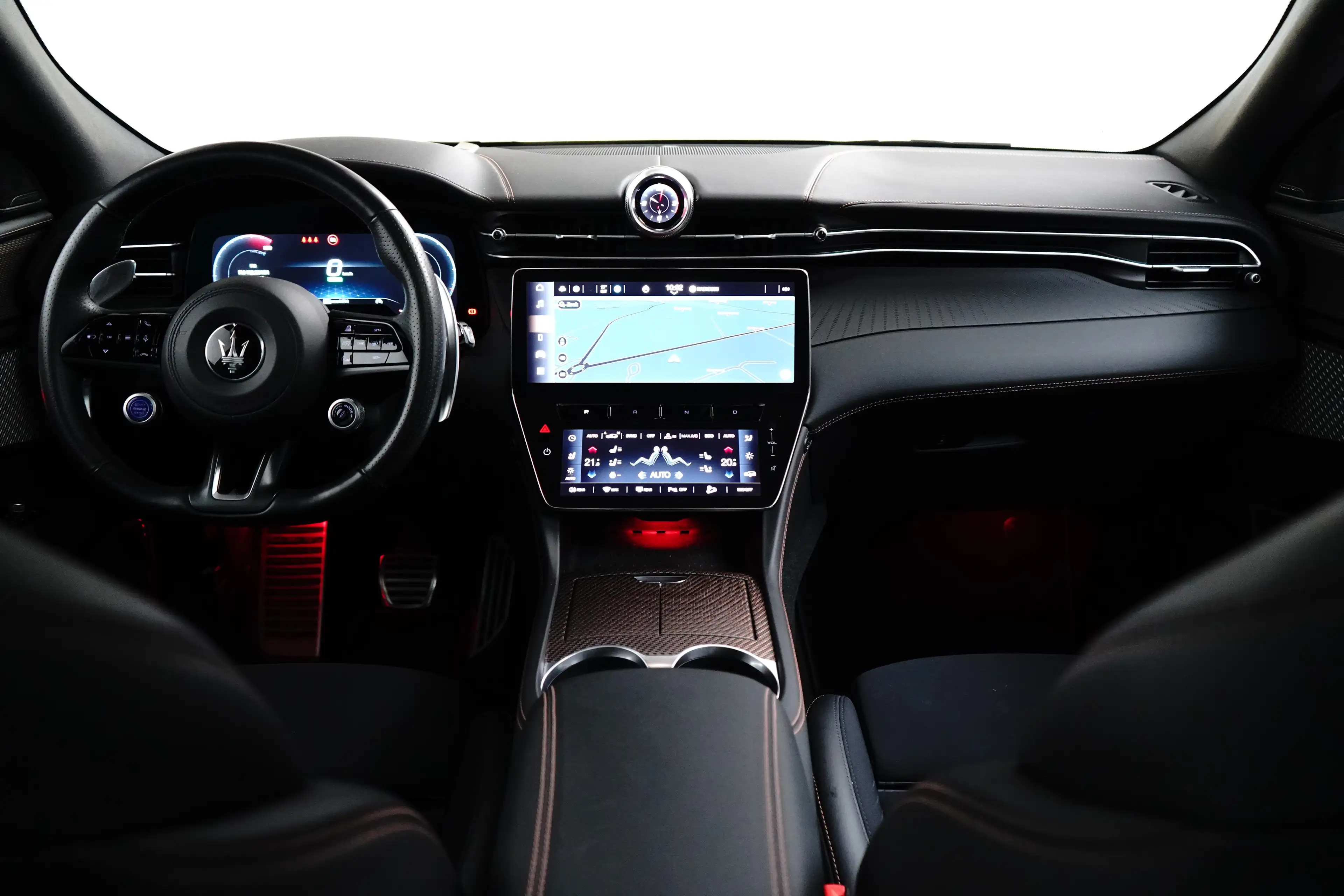Maserati Grecale AWD Folgore 105kWh l Luchtvering l 360 gr Camera l — photo 13