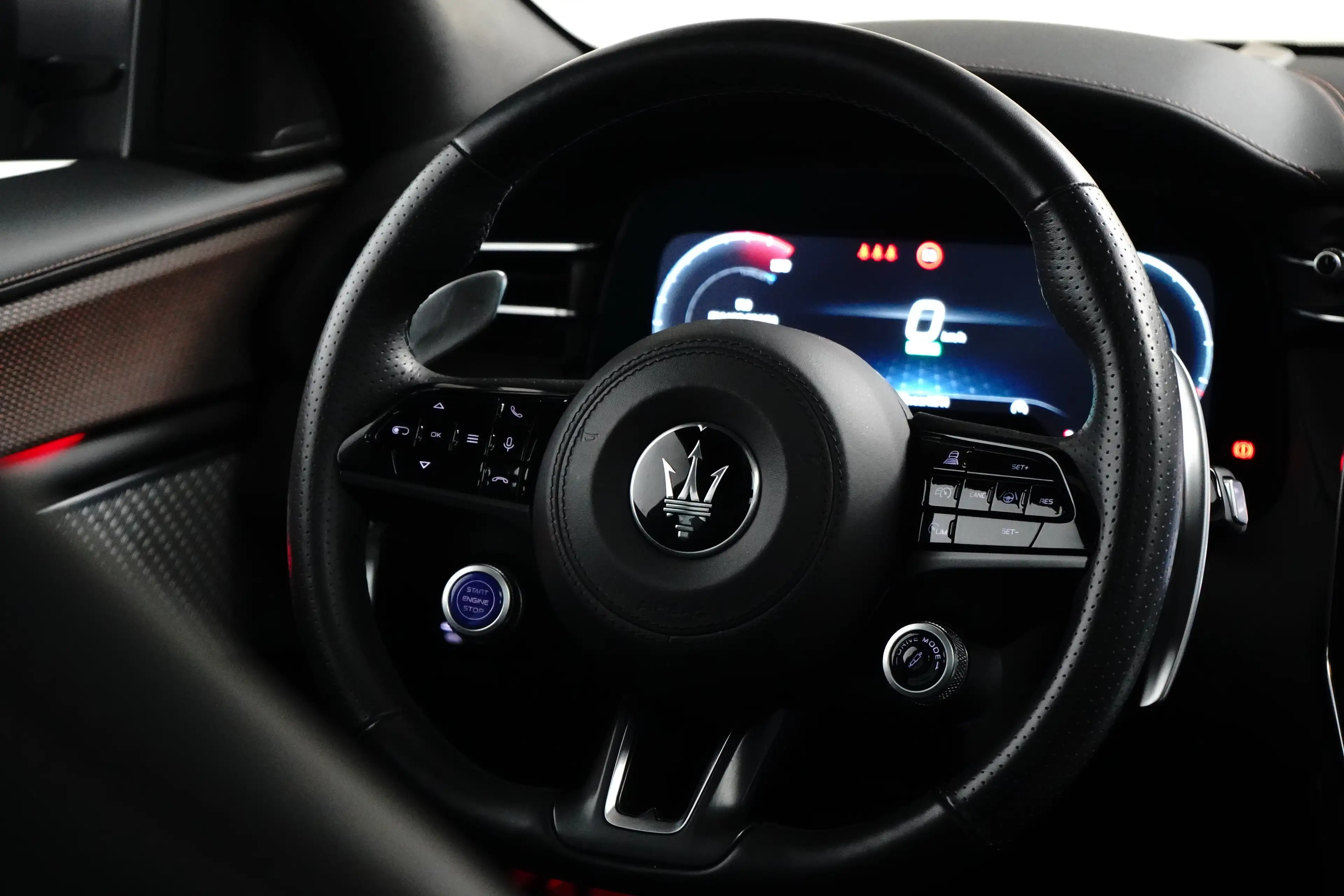 Maserati Grecale AWD Folgore 105kWh l Luchtvering l 360 gr Camera l — photo 14