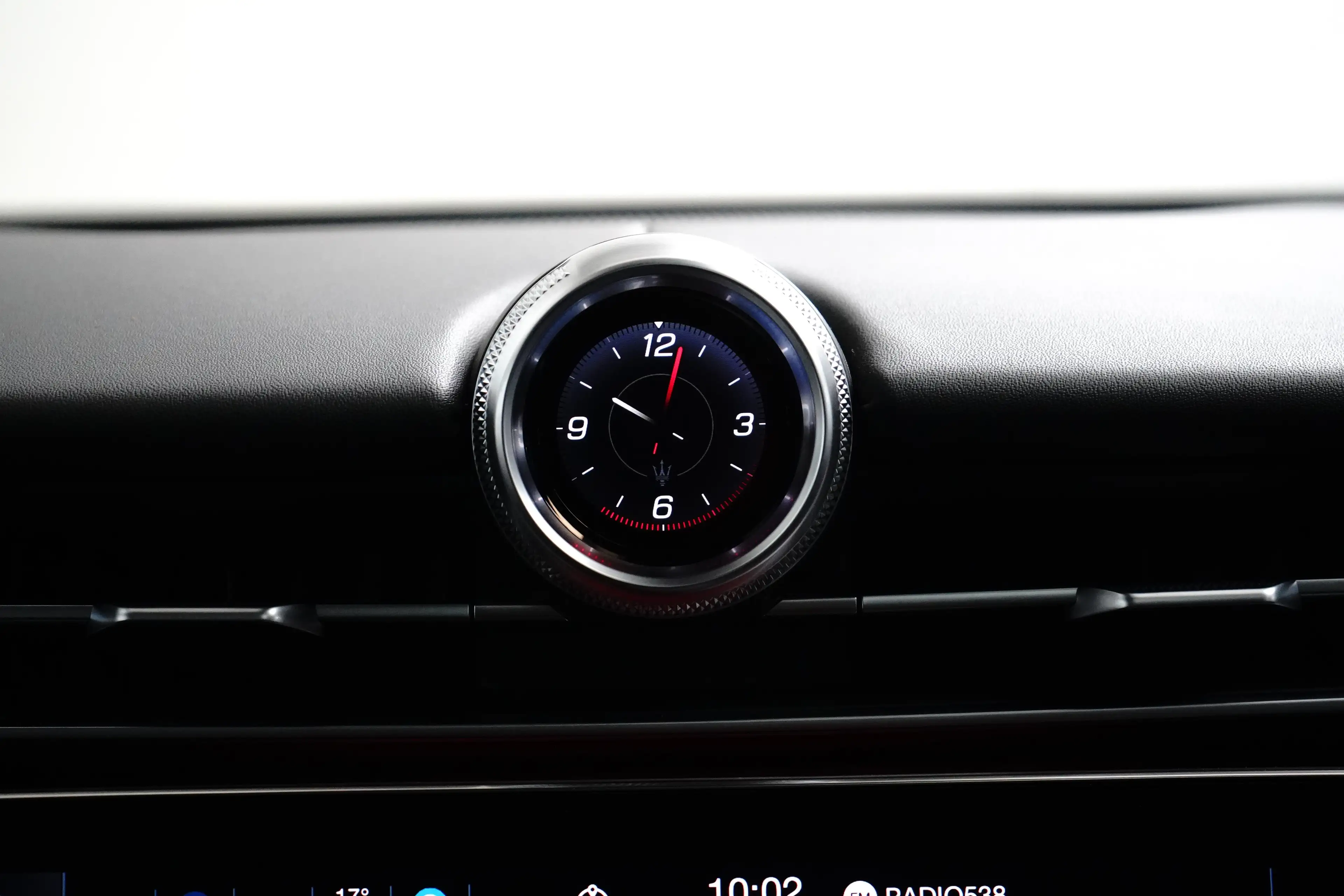 Maserati Grecale AWD Folgore 105kWh l Luchtvering l 360 gr Camera l — photo 17