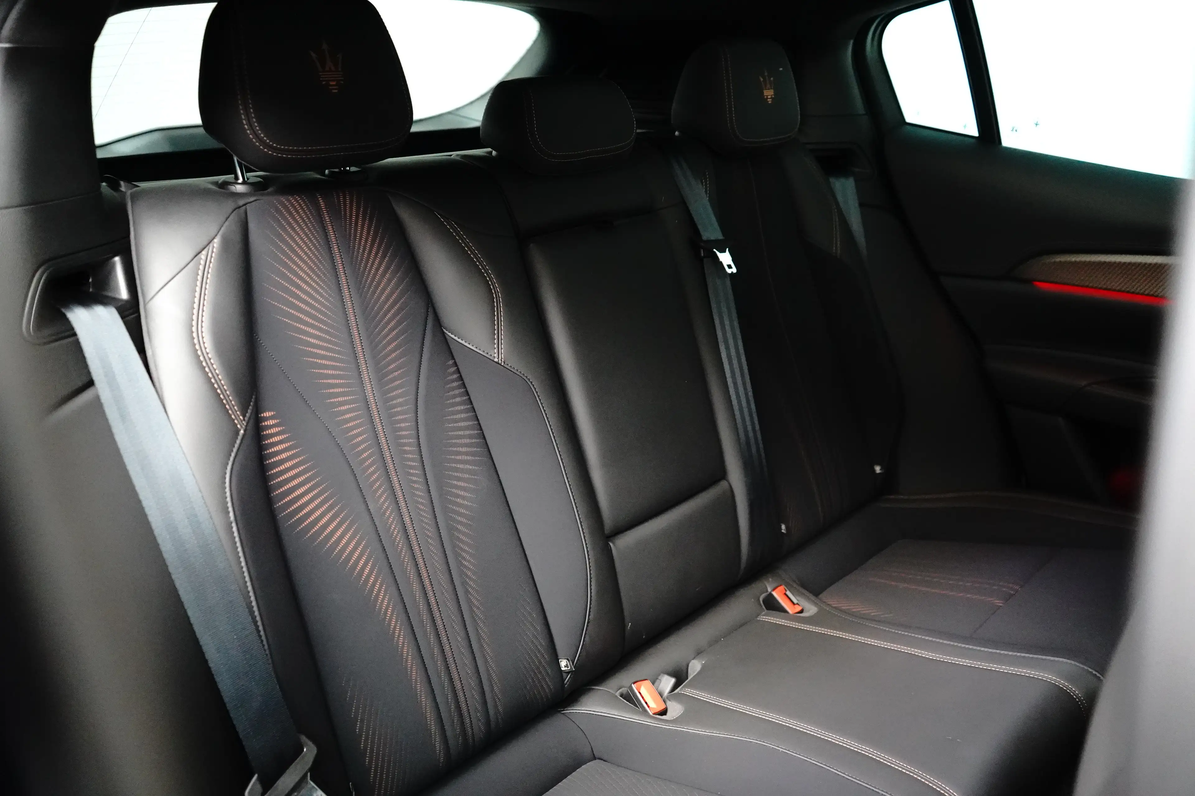 Maserati Grecale AWD Folgore 105kWh l Luchtvering l 360 gr Camera l — photo 10