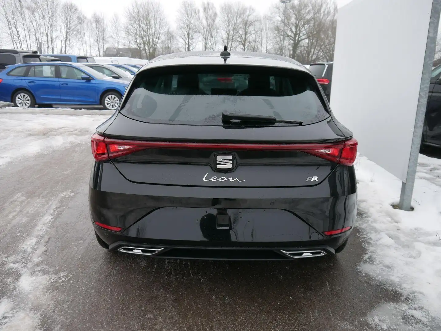SEAT Leon FR 1.5 eTSI DSG*KAMERA*TEMPOMAT*NAVI*LED*LENKRA... Schwarz - 2