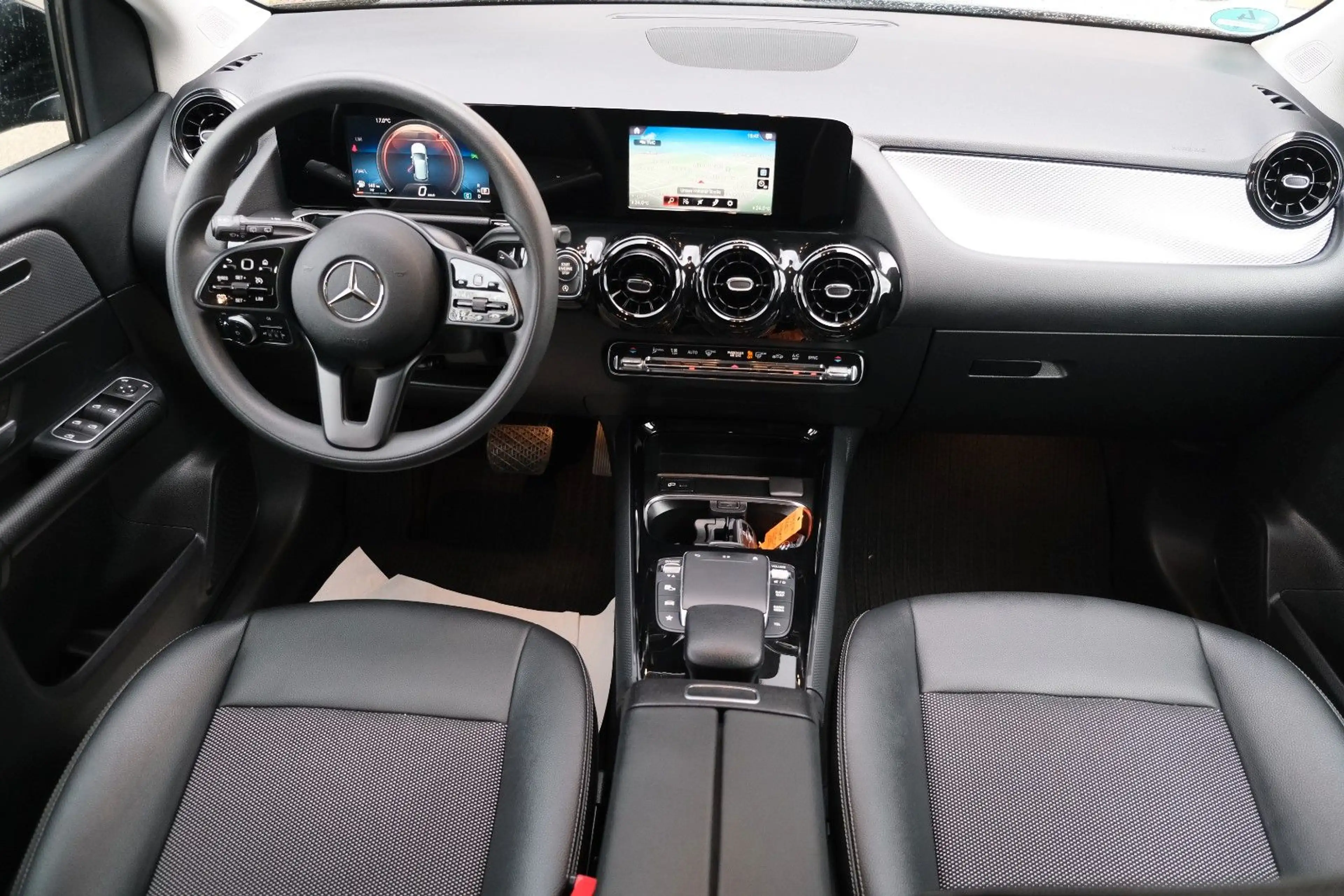 Mercedes-Benz B 200 d VIRTUAL RFK SPUR ASSIST NAVI LEDER TÜV27 — photo 10