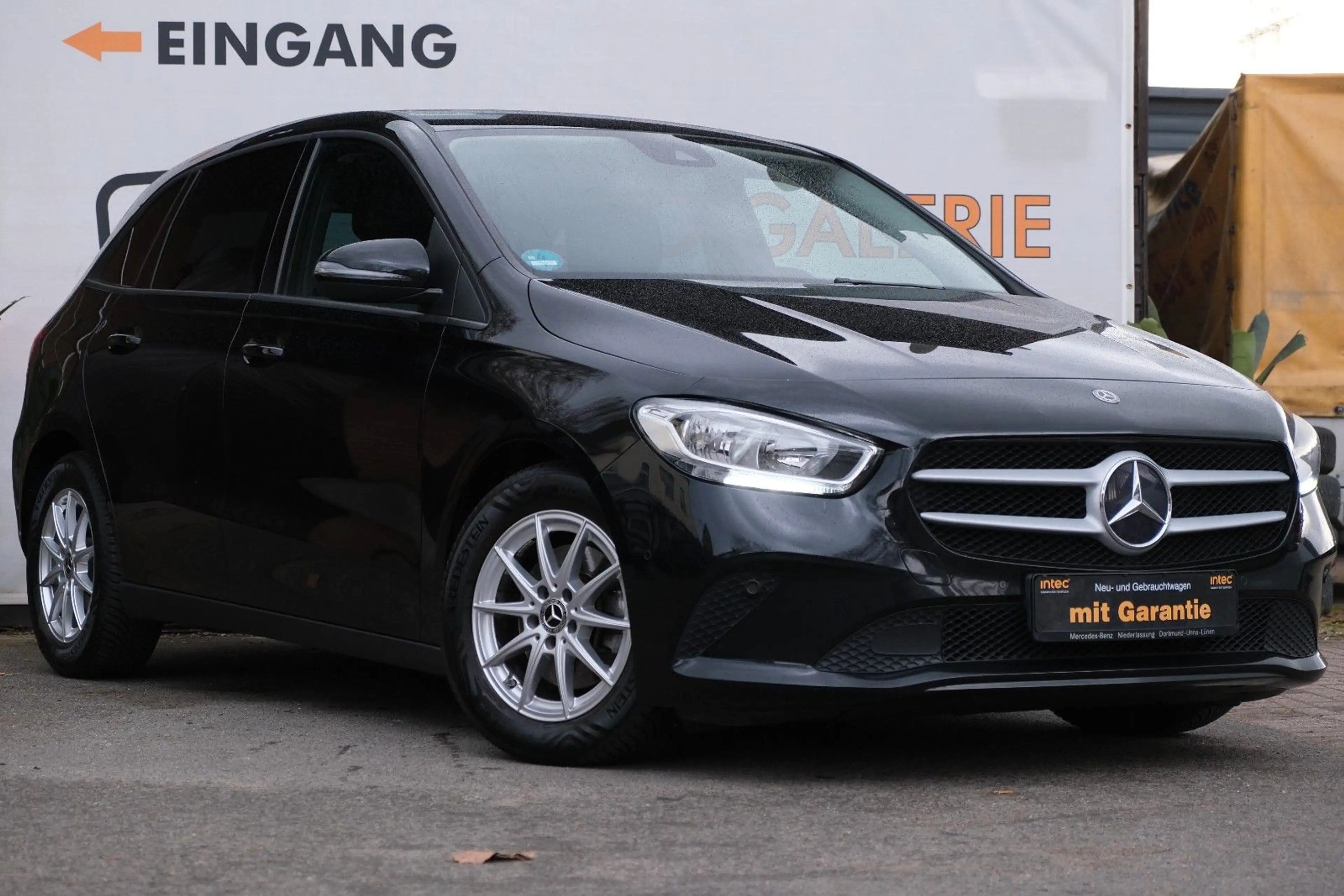 Mercedes-Benz B 200 d VIRTUAL RFK SPUR ASSIST NAVI LEDER TÜV27 — photo 3
