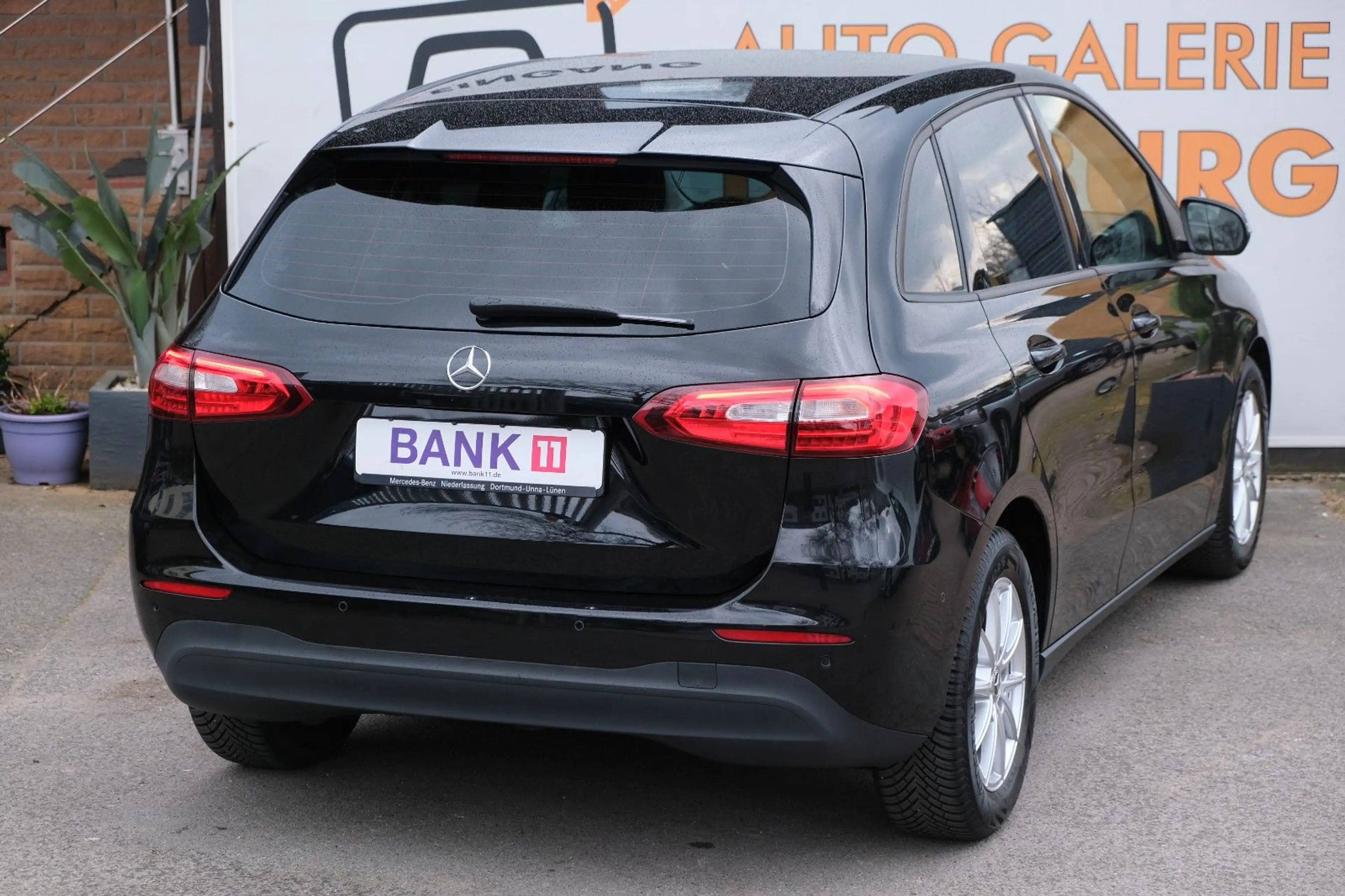 Mercedes-Benz B 200 d VIRTUAL RFK SPUR ASSIST NAVI LEDER TÜV27 — photo 5