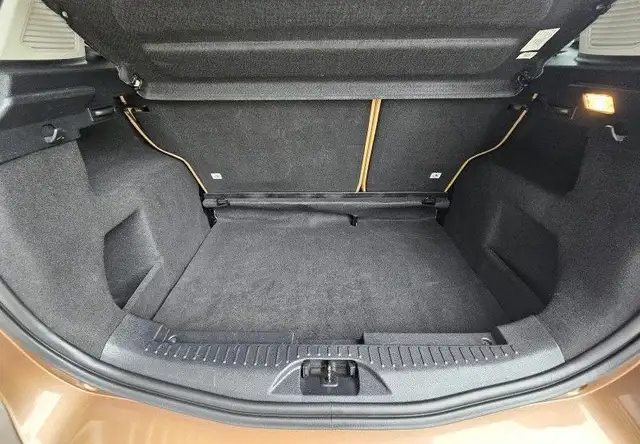 Ford B-Max view 13