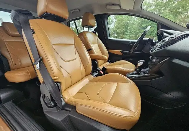 Ford B-Max view 9