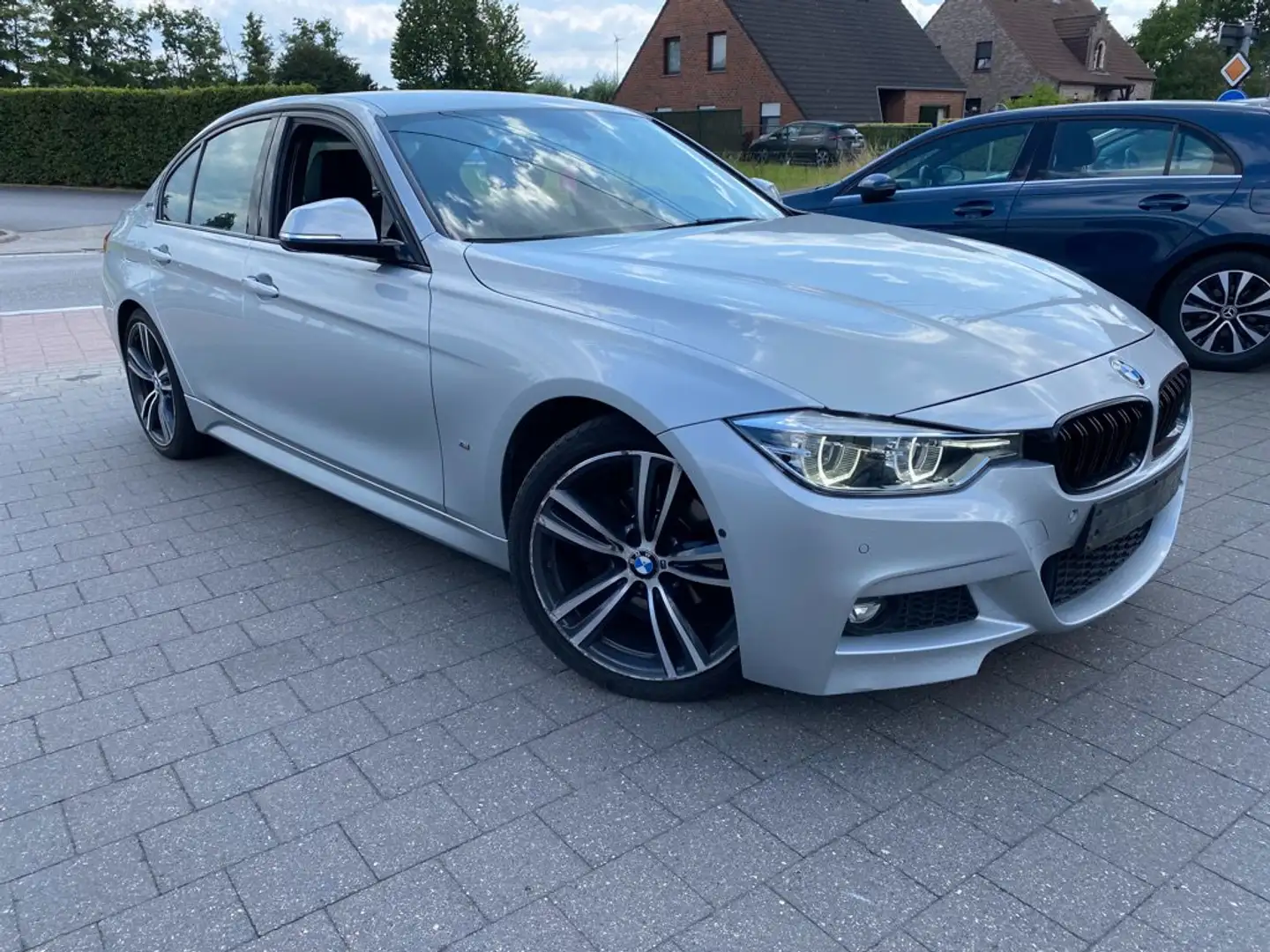 BMW 330 I performance 2,0 plug in hybride M Pakket Zilver - 2