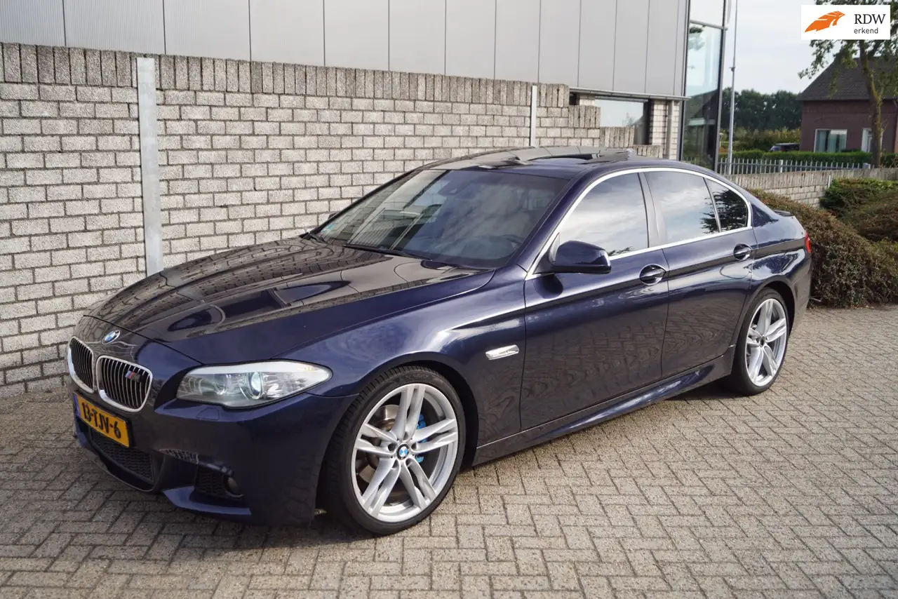 BMW 523