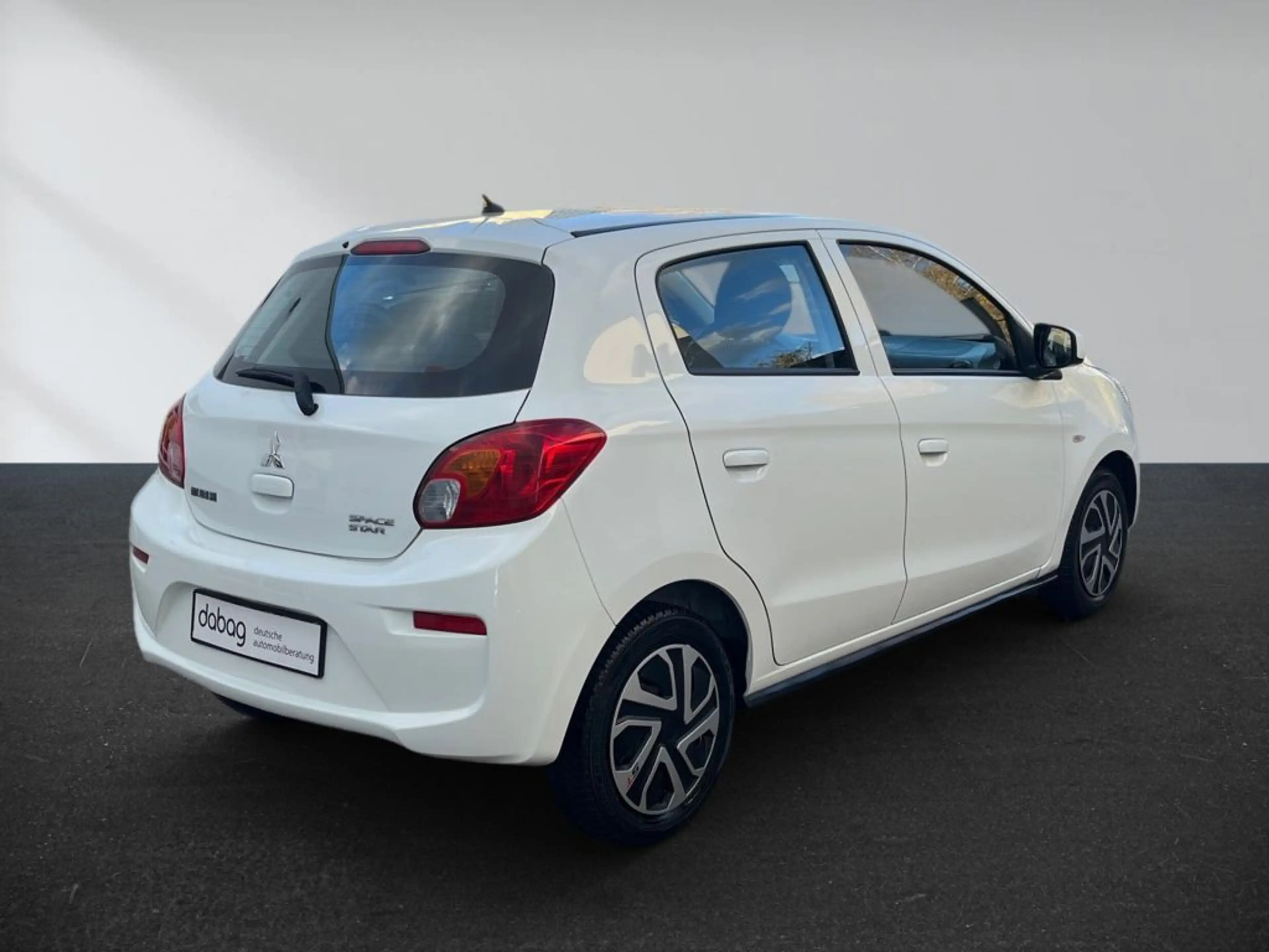 Mitsubishi Space Star 1.0 — photo 6