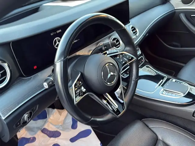 Mercedes-Benz E-Class view 12